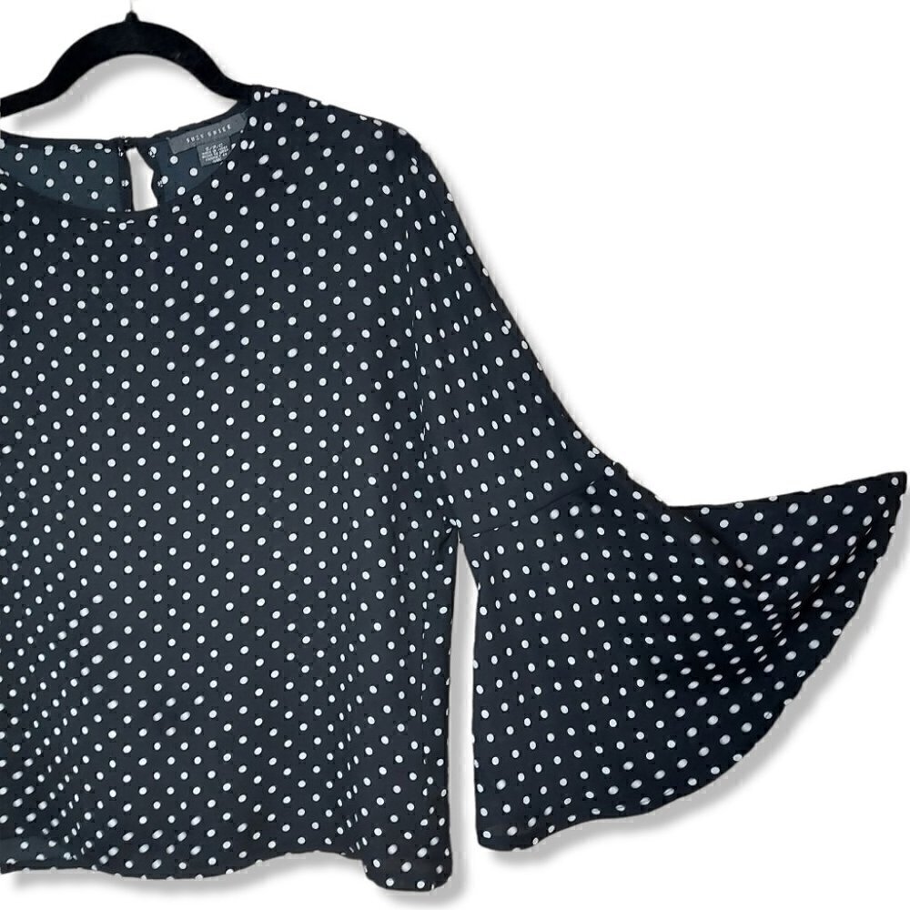 SUZY Shier Black & White Polkadot Boxy Bellsleeve Blouse